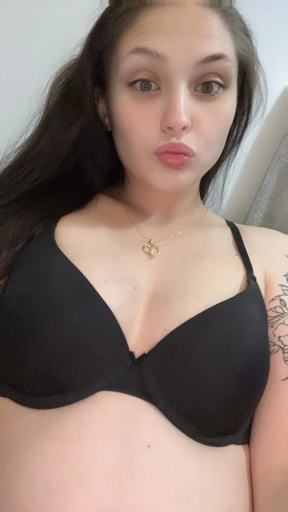 Use my slutty pregnant holes