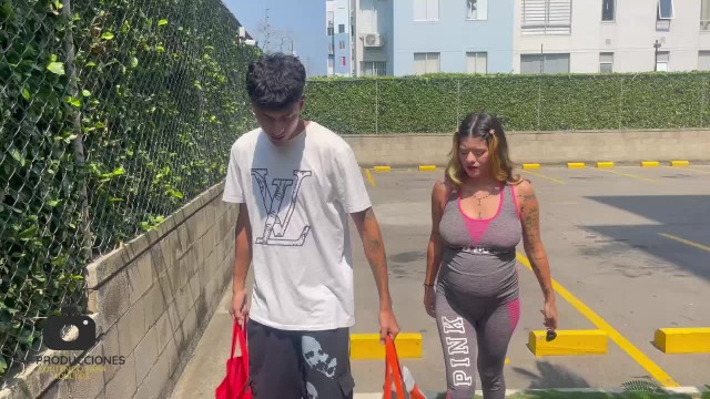 Pregnant Neighbor Gets Help and Intimate Encounter