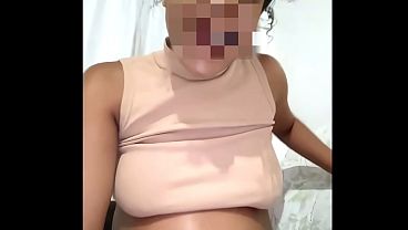 Brazil Pregnant woman solo