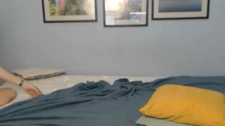 9 Months Pregnant Russian Couple Fucks on Cam